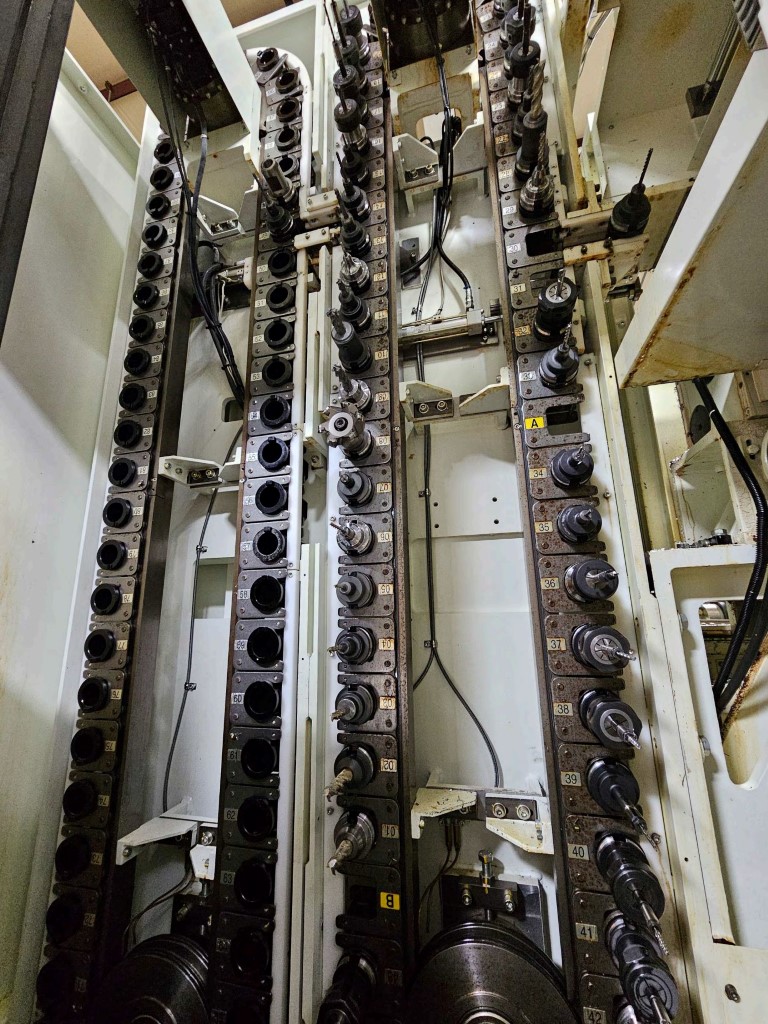 Kitamura MyCenter HX400G, Machine ID: 9213